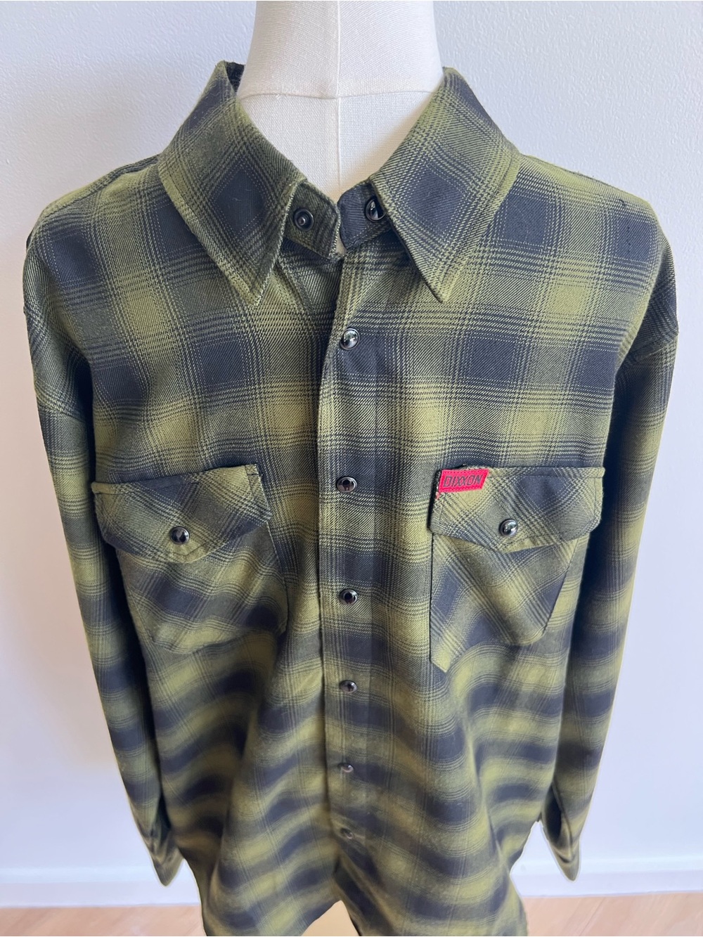 Dixxon Something Obscene Flannel Mens Large L Green Black Plaid D-Tech Collab